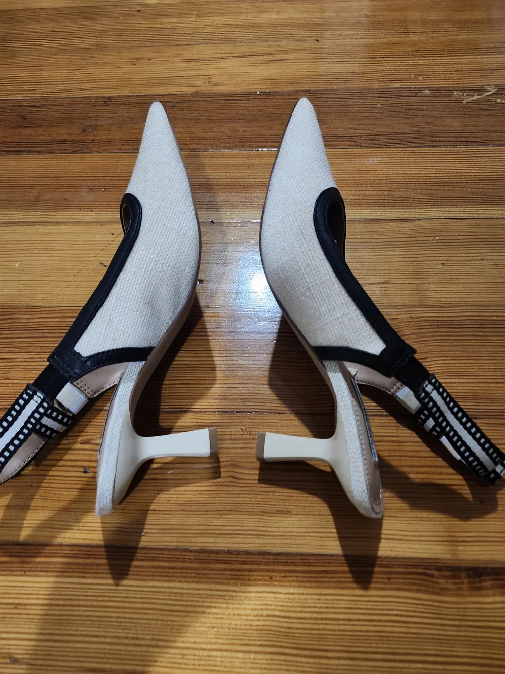 Steve Madden Cream Pointed Slingback Pumps with Black Trim